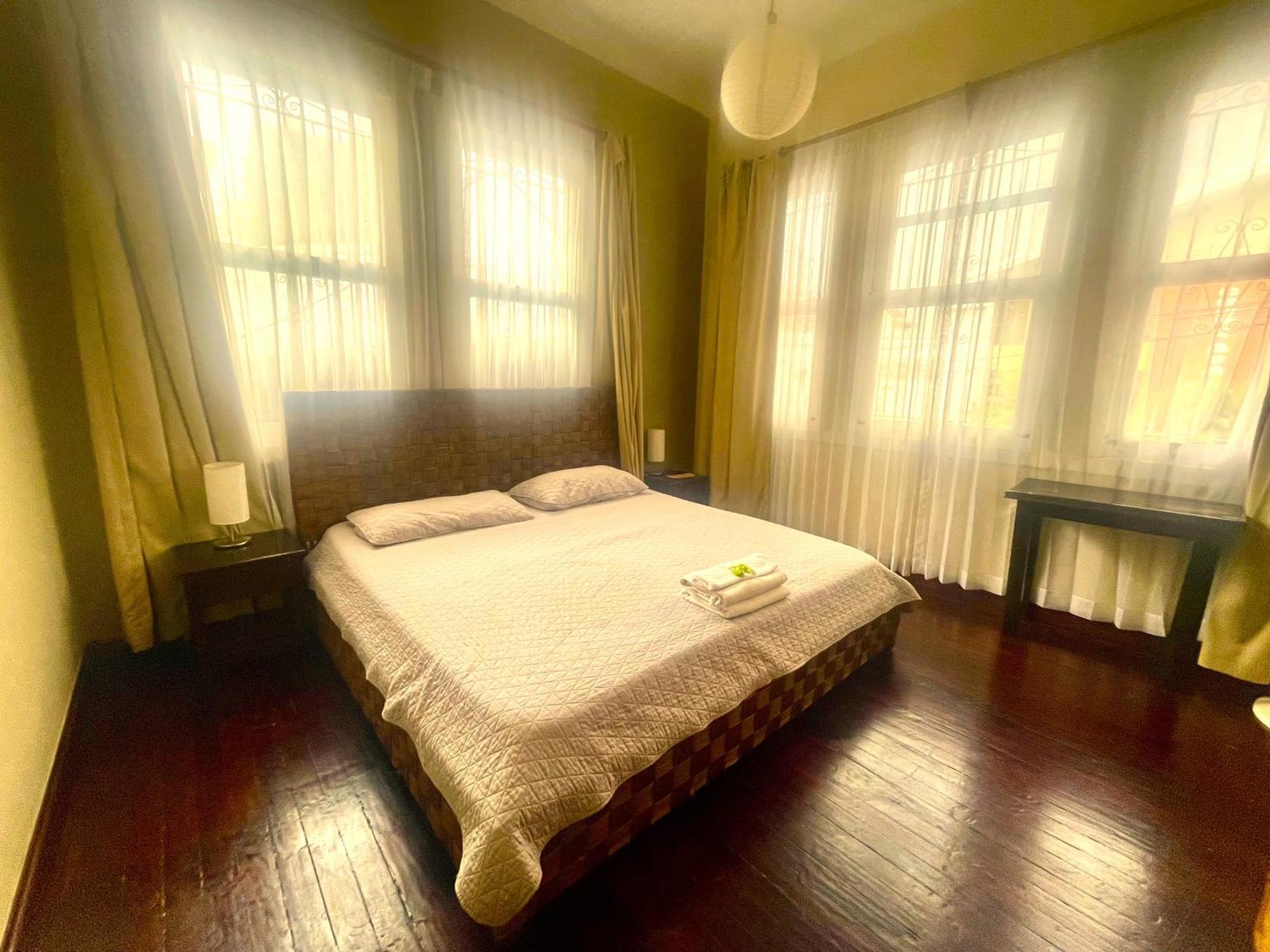 Costa Rica Guesthouse ซานโฮเซ ภายนอก รูปภาพ